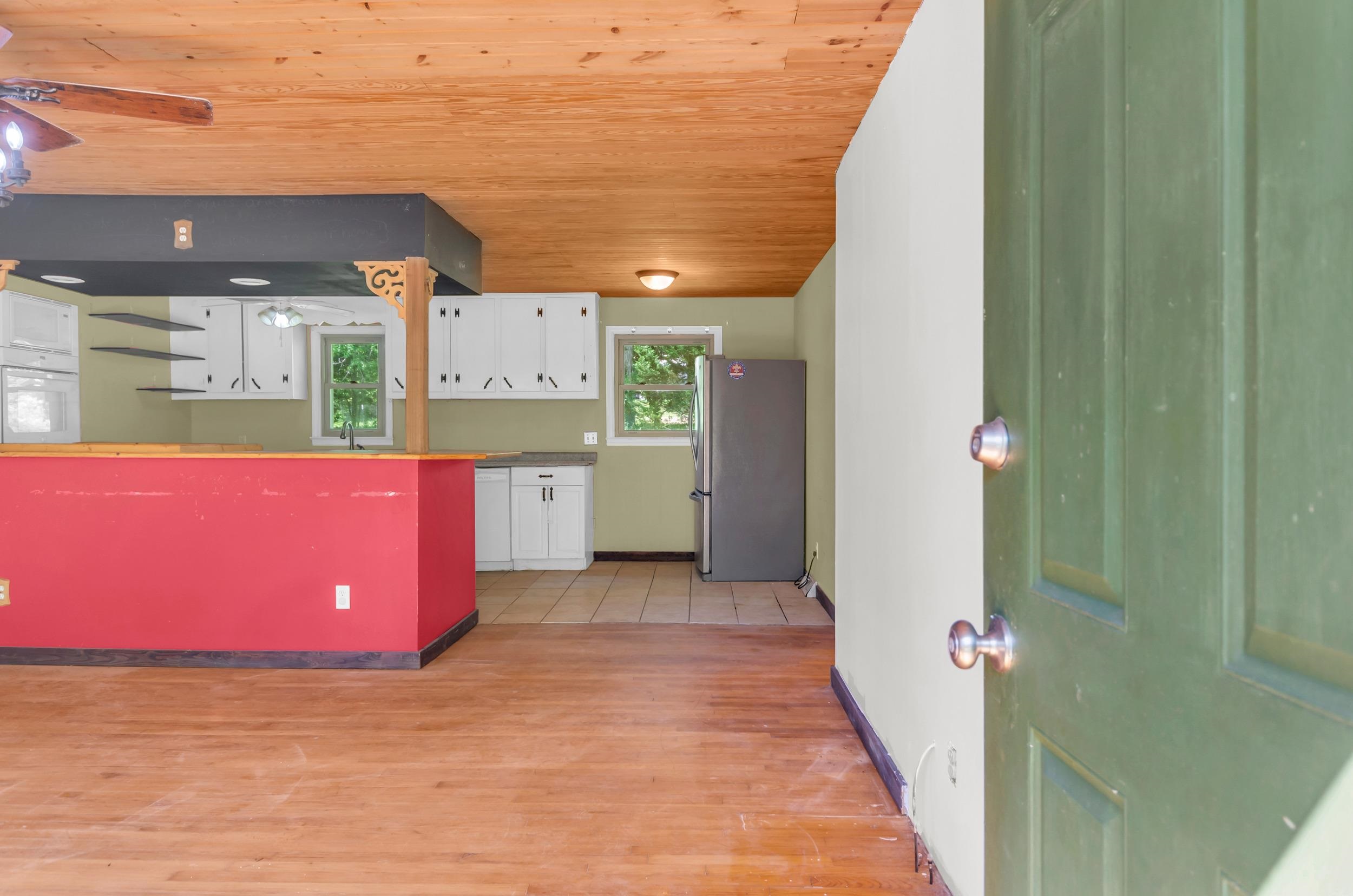 81 Julia Street, Columbus, North Carolina image 3