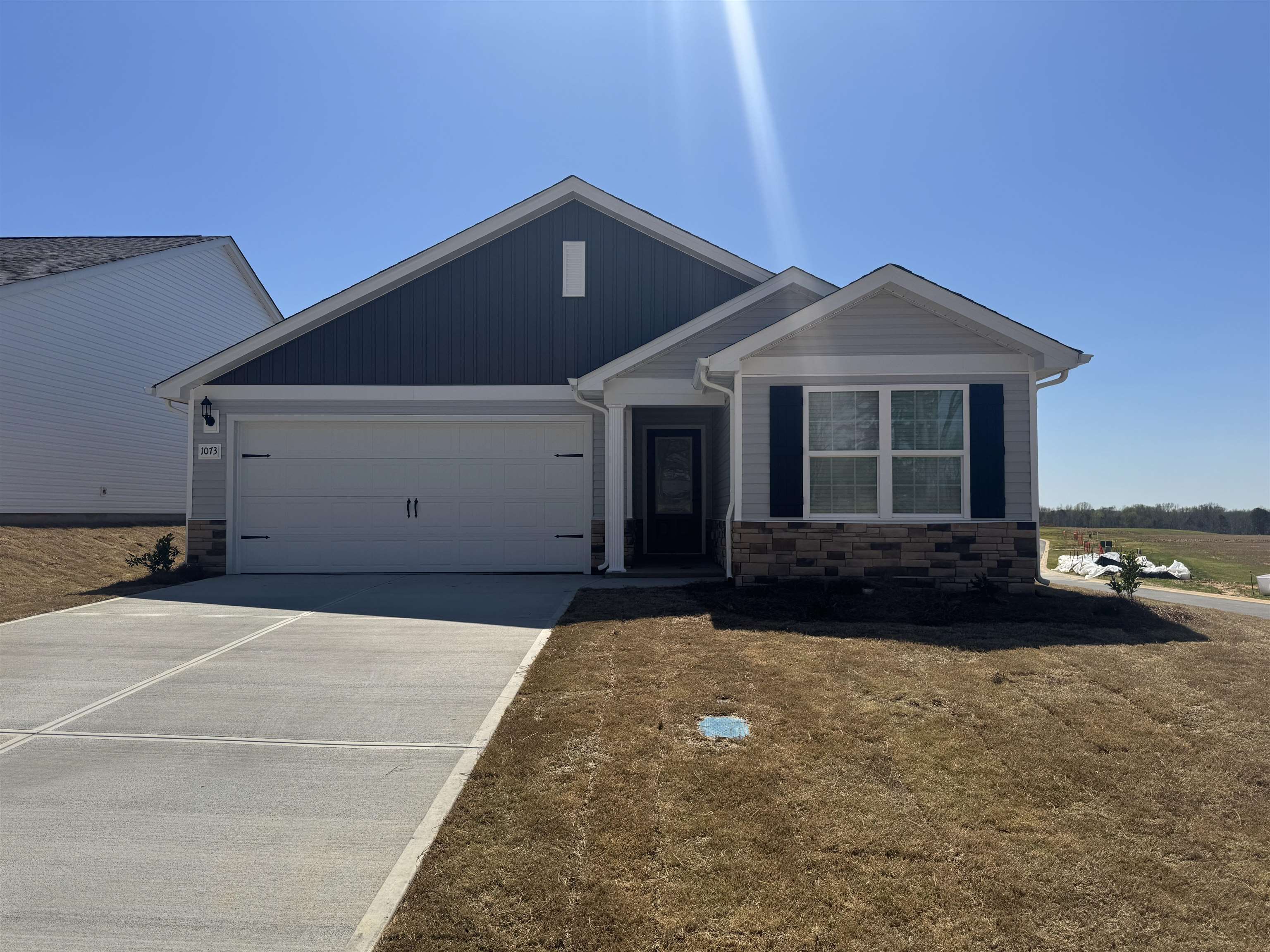 1073 Mossy Oak Drive, Moore, South Carolina image 1