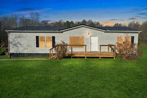 Homes For Sale - 162 Harris Trail<br/> Gaffney, SC 29341