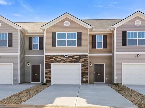 Townhouse For Sale - 48 Sunriff Court<br/> Greer, SC 29651