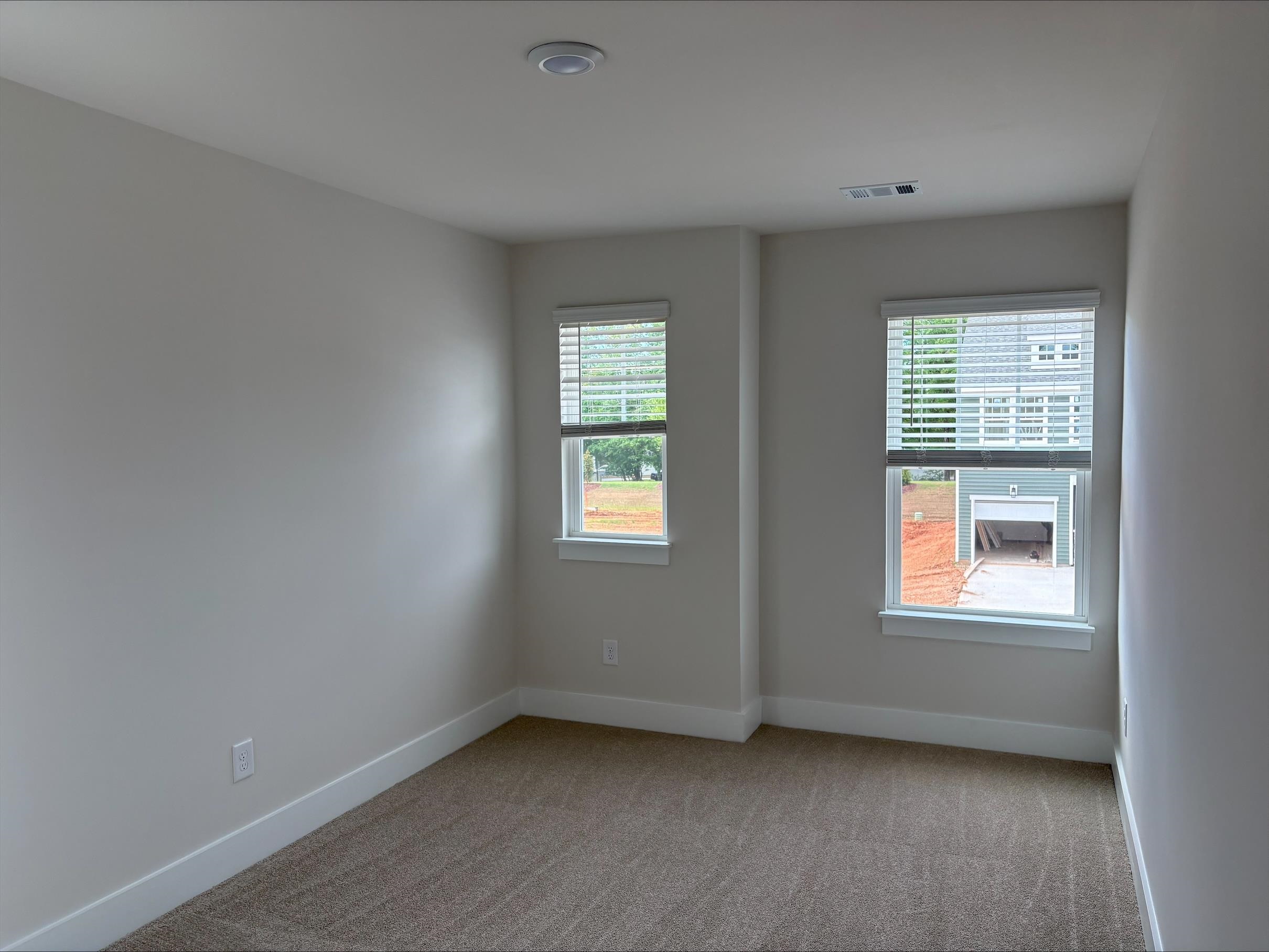 534 W Norvell Court, Spartanburg, South Carolina image 8