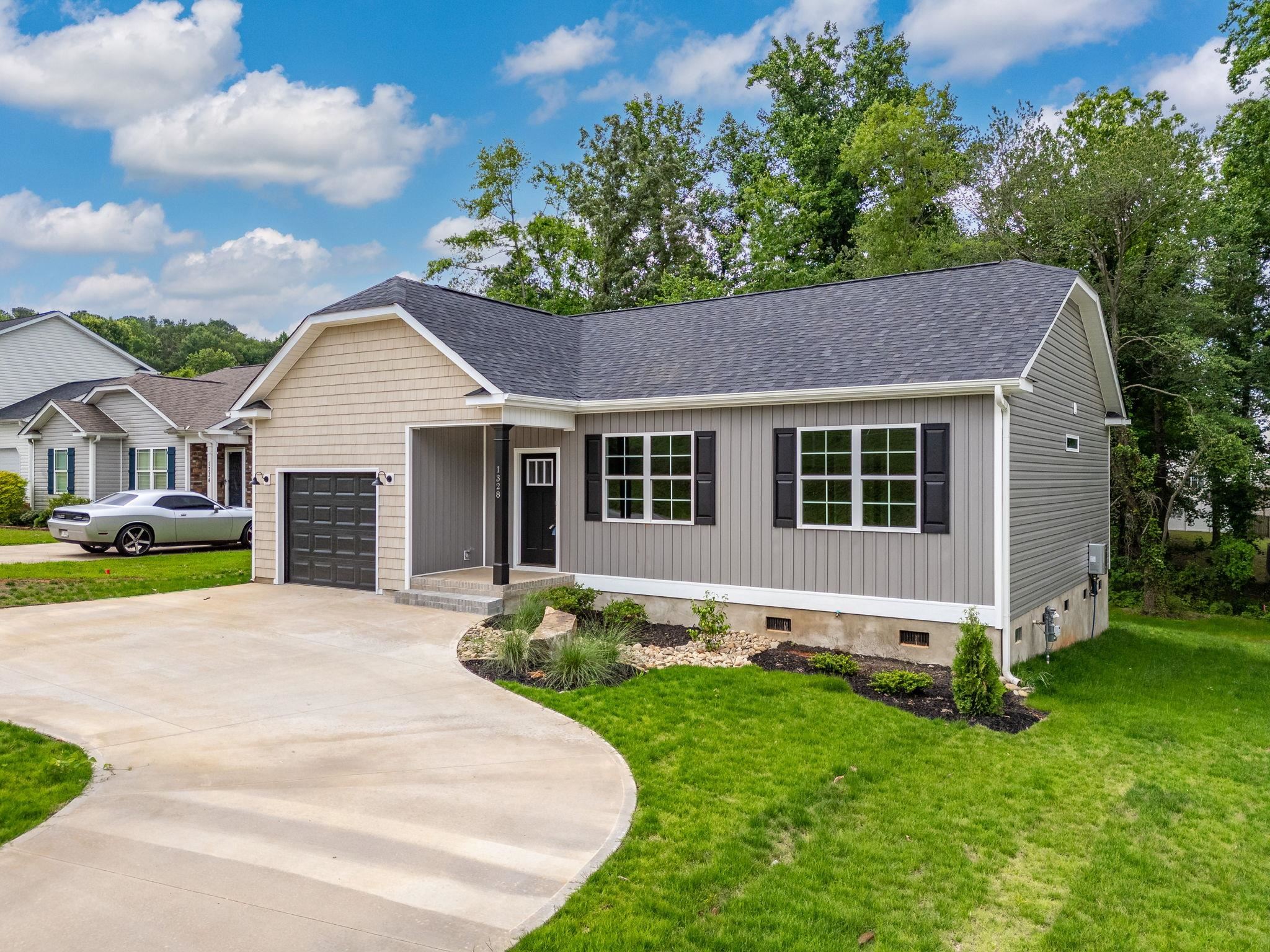 1328 Shoresbrook Road, Spartanburg, South Carolina image 3