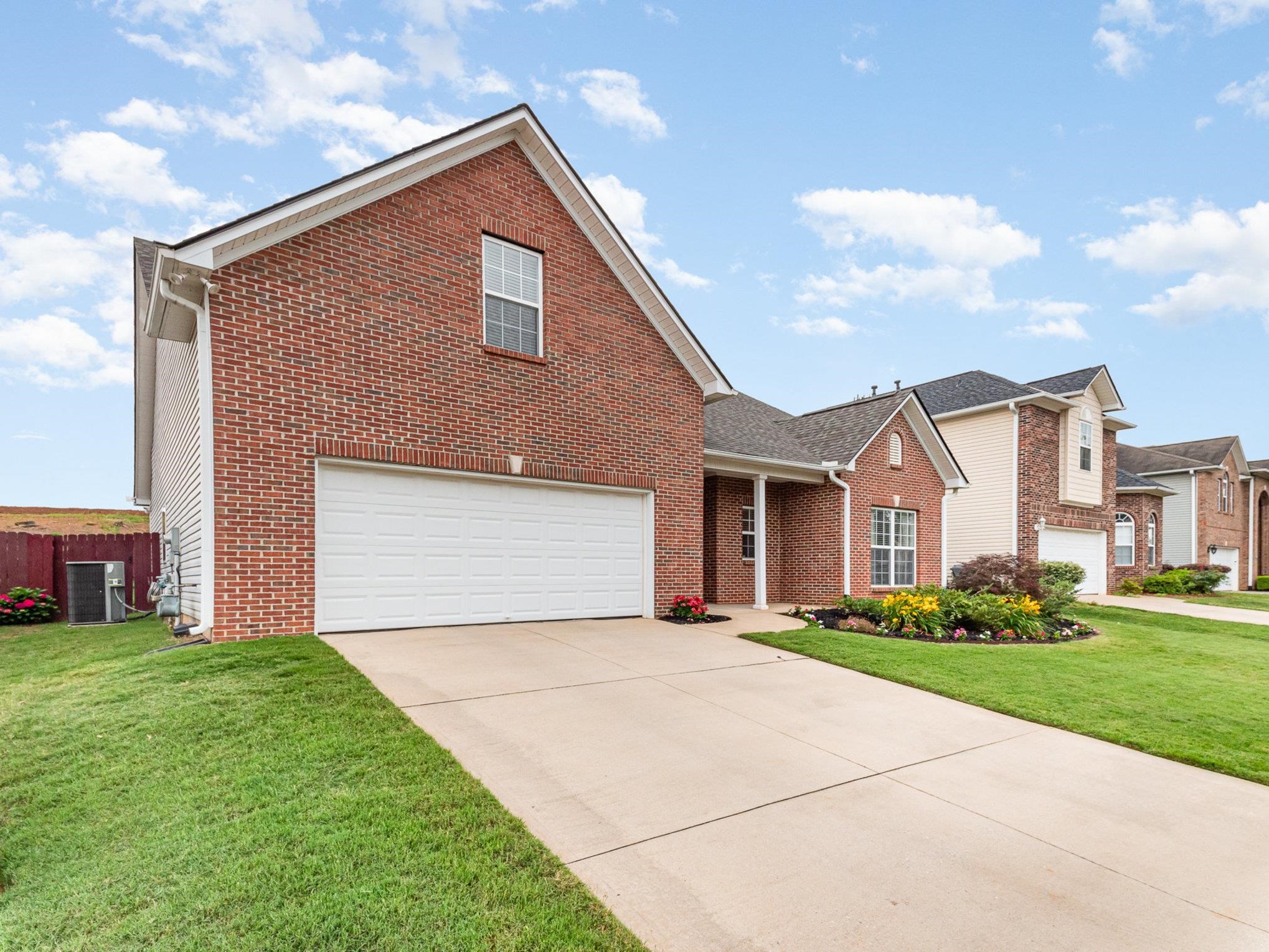 438 Melbourne Lane, Spartanburg, South Carolina image 3