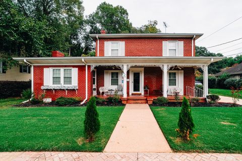 Homes For Sale - 807 College Drive<br/> Cherokee County, Gaffney, SC 29340