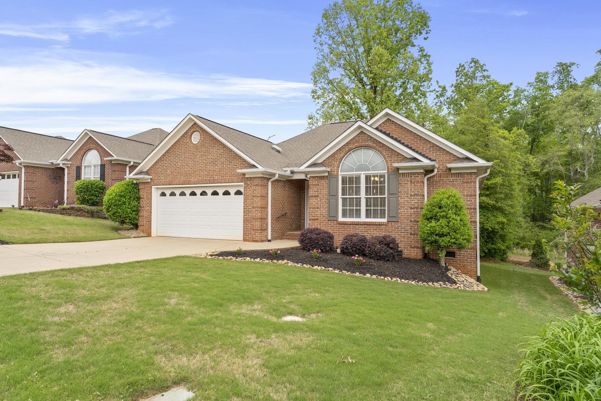 125 Hidden Ridge Drive, Spartanburg, South Carolina image 2