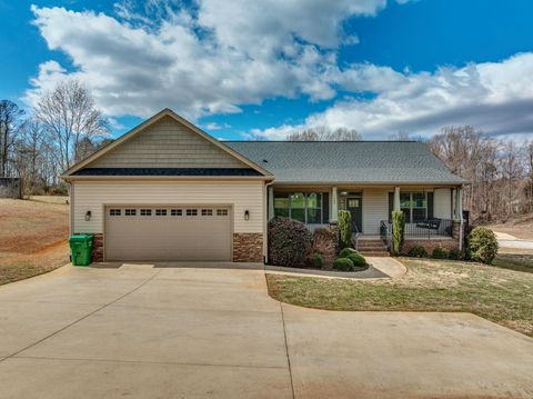 Homes For Sale - 1529 Old Post Road<br/> Gaffney, SC 29341