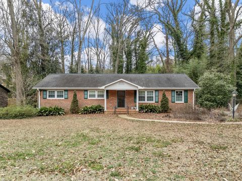 Homes For Sale - 150 Shelton Drive<br/> Spartanburg, SC 29307