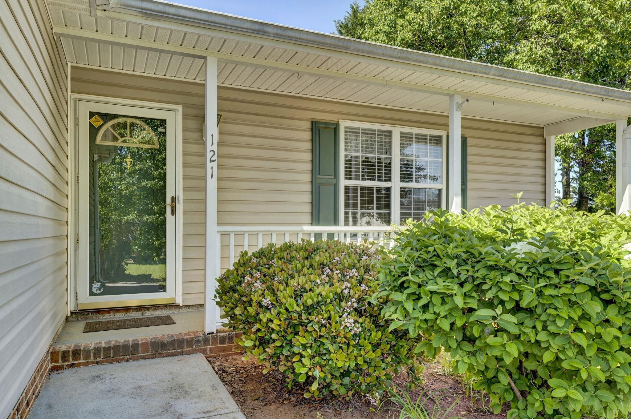 121 Meadow Hill Way, Taylors, South Carolina image 4