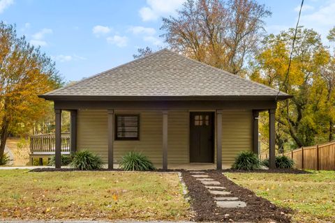 Homes For Sale - 203 Green Street<br/> Greer, SC 29650