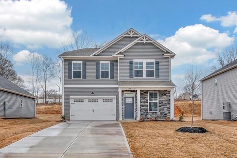 Homes For Sale - 168 Hunter Ridge Drive<br/> Boiling Springs, SC 29316