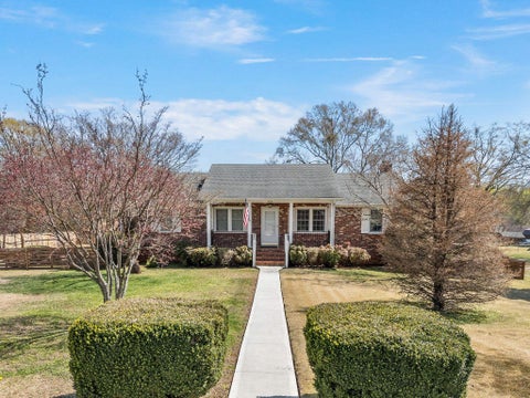 Homes For Sale - 404 Shamrock Dr Dr<br/> Boiling Springs, SC 29316