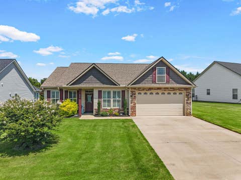 Homes For Sale - 818 Ashton Ridge Road<br/> Inman, SC 29349