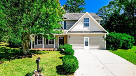 Homes For Sale - 113 China Berry Court<br/> Easley, SC 29640