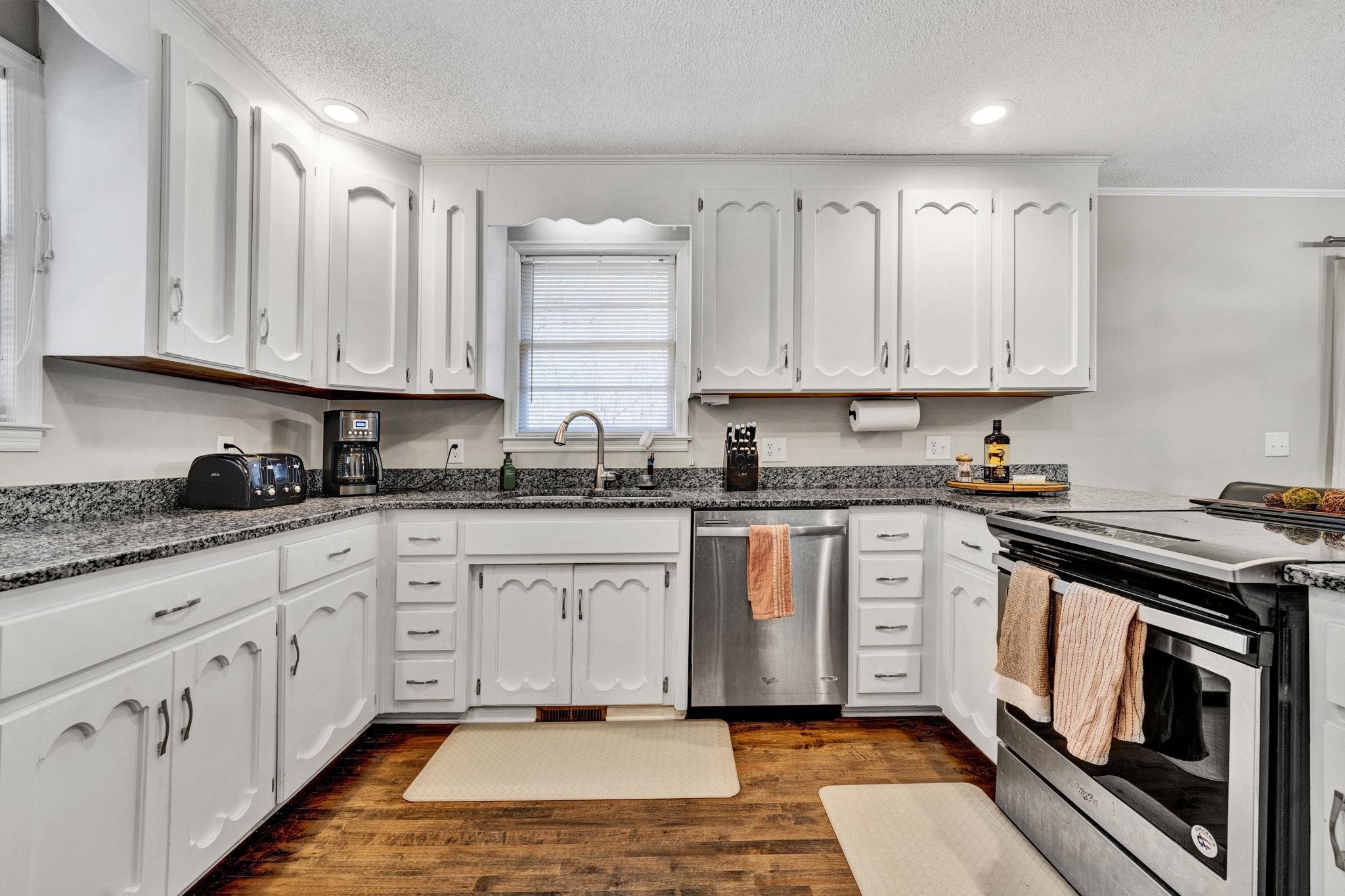 1320 Holly Springs Church Road, Campobello, South Carolina image 13