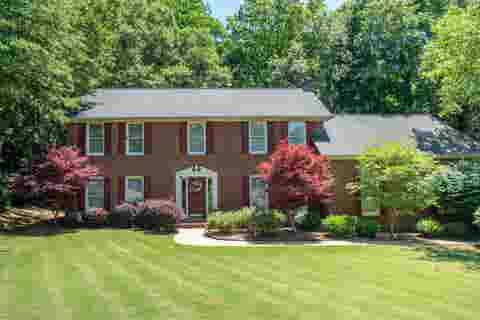 Homes For Sale - 619 Pleasant Point Pt<br/> Spartanburg, SC 29301