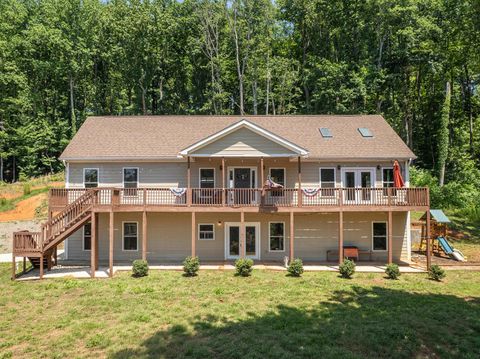 Homes For Sale - 80 Bramlett Road<br/> Taylors, SC 29687