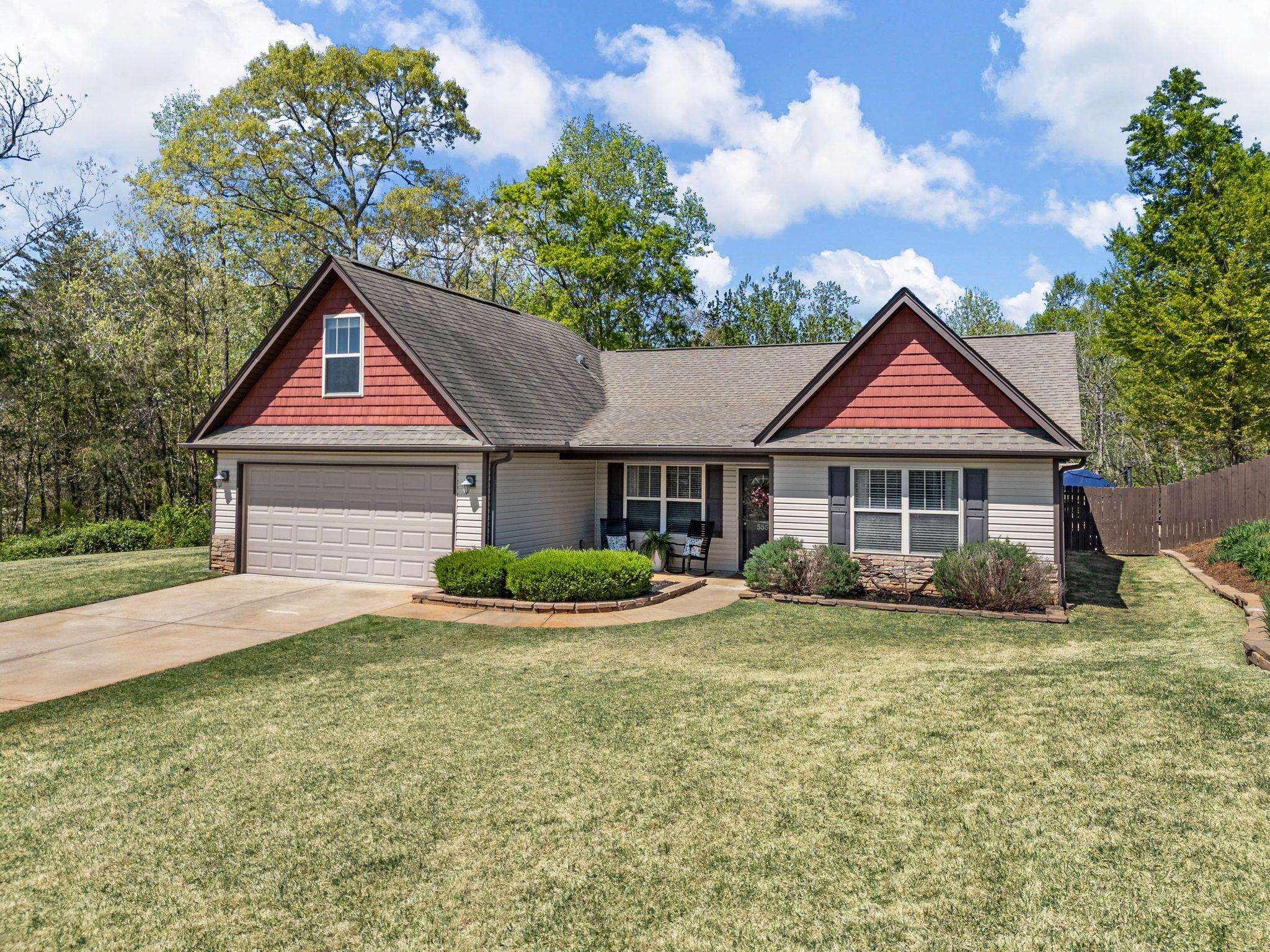 555 Harvest Time Lane, Inman, South Carolina image 1