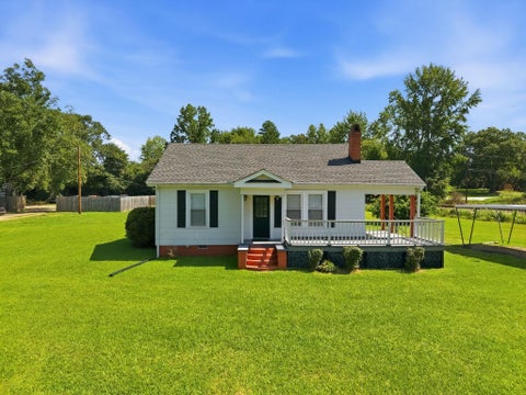 Homes For Sale - 100 Sunset Drive<br/> Roebuck, SC 29376