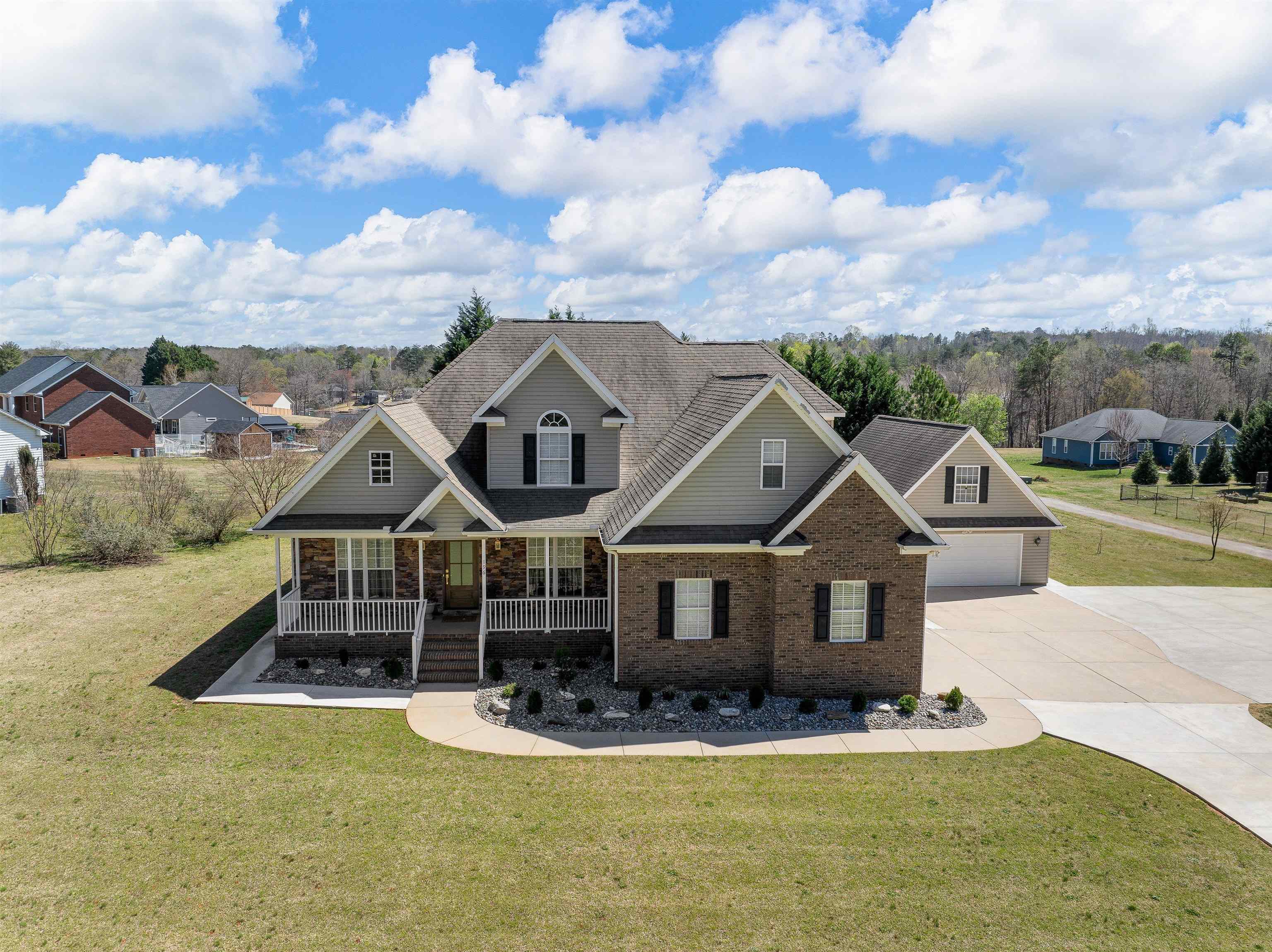 196 Crow Road, Inman, South Carolina image 1