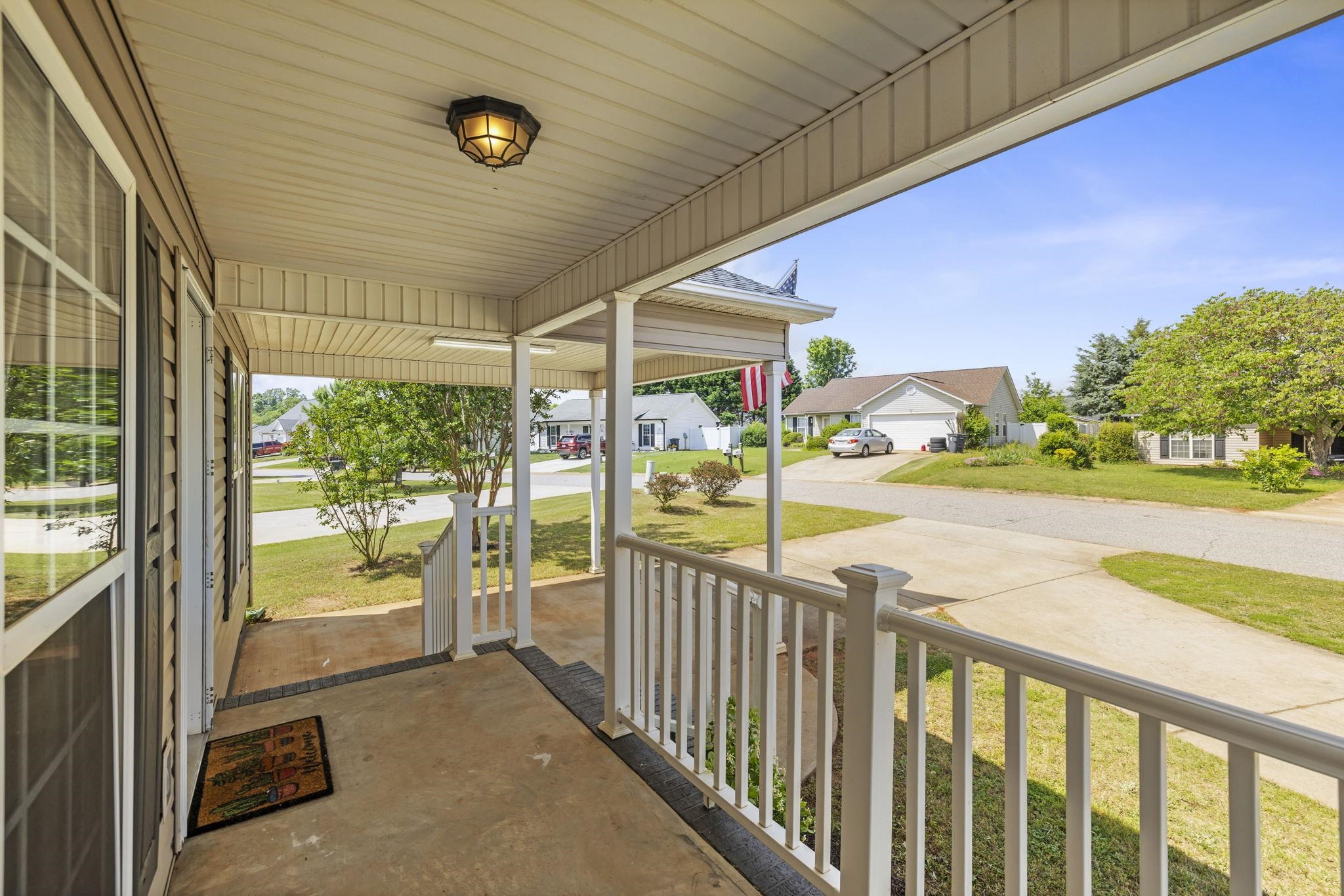 330 Split Oak Lane, Inman, South Carolina image 4