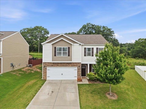 Homes For Sale - 869 Colmore Trail<br/> Lyman, SC 29365