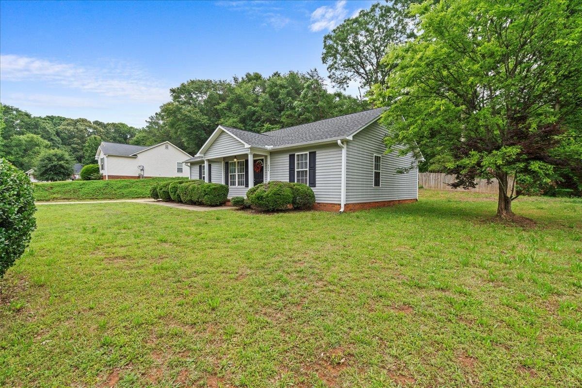544 Holly Run Court, Spartanburg, South Carolina image 4