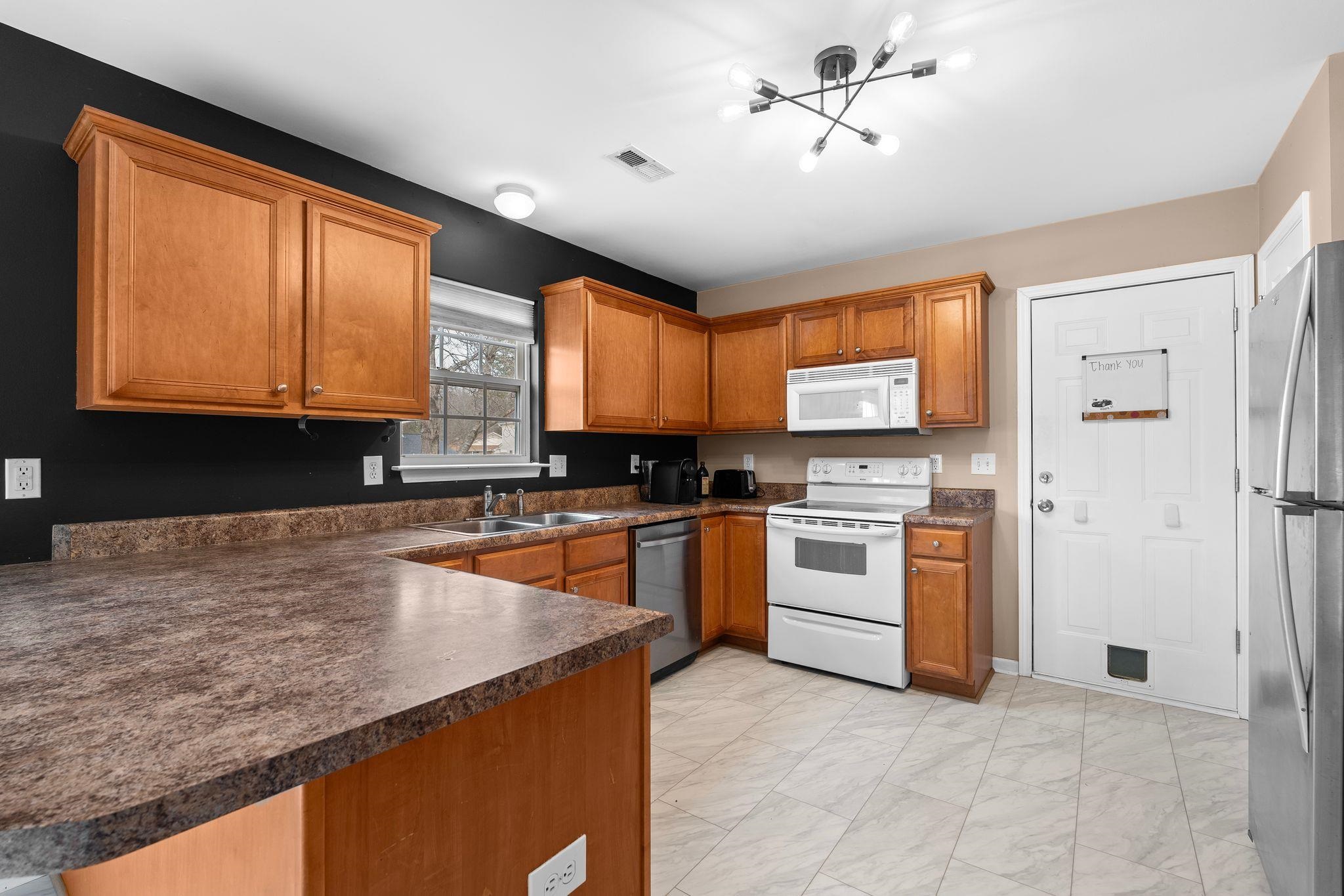 100 Maximus Drive, Greer, South Carolina image 9