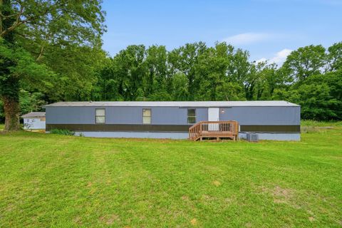 Mobile Home For Sale - 886 Old Greenville Road<br/> Spartanburg, SC 29301