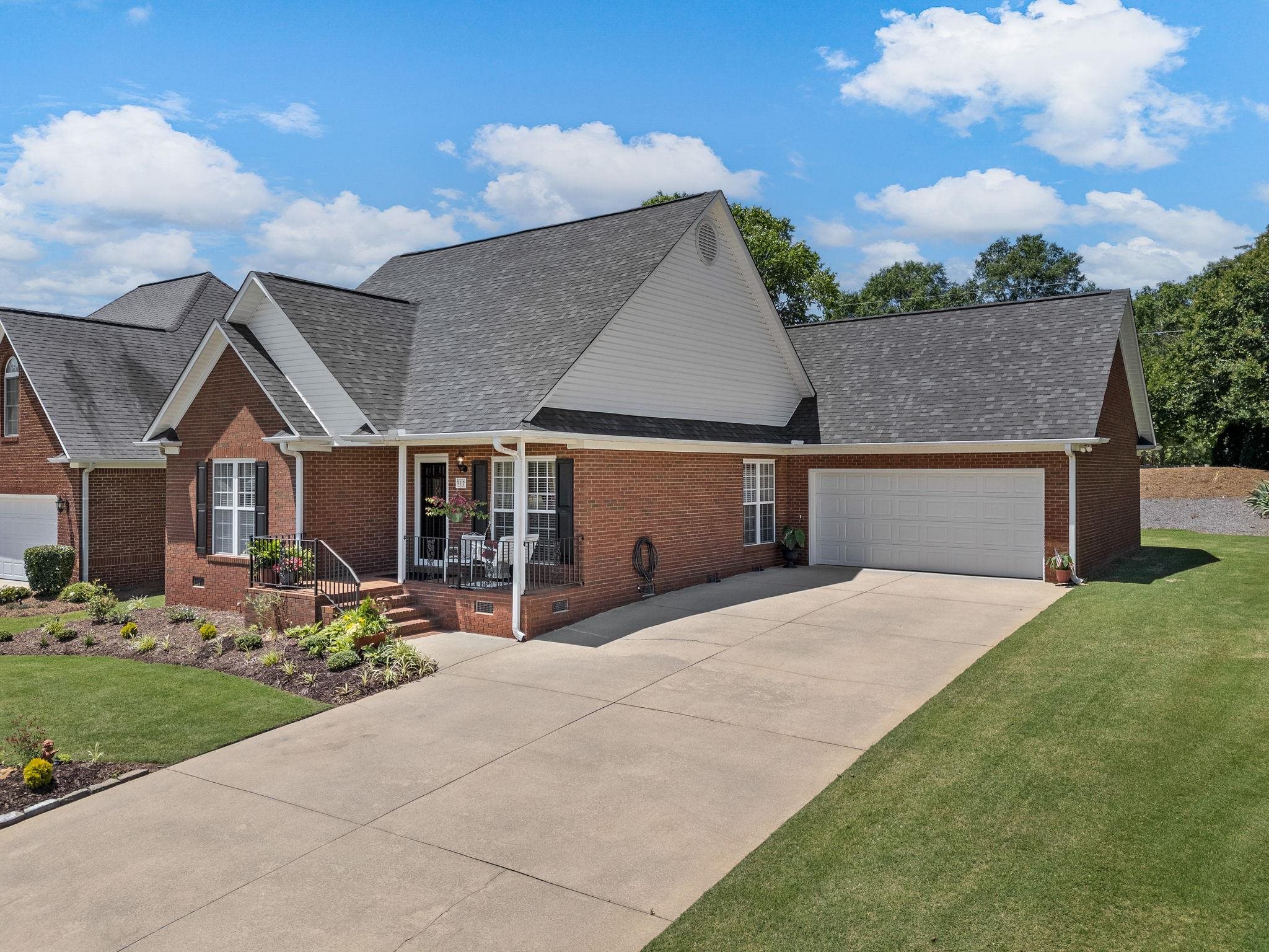 312 Terrace Hills Drive, Boiling Springs, South Carolina image 2
