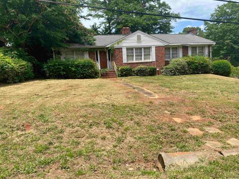 Homes For Sale - 1 Cashmere Drive<br/> Greenville, SC 29605