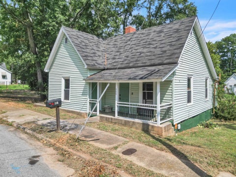 Homes For Sale - 200 F Street<br/> Anderson, SC 29625