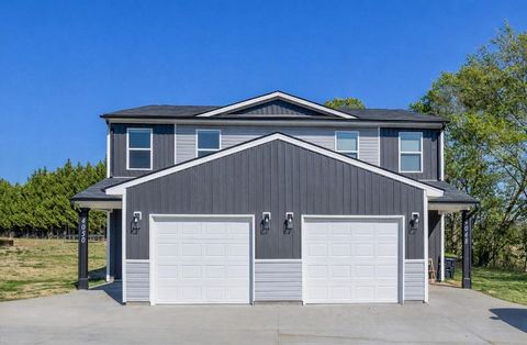 Homes For Sale - 4050 Parris Bridge Road<br/> Boiling Springs, SC 29316