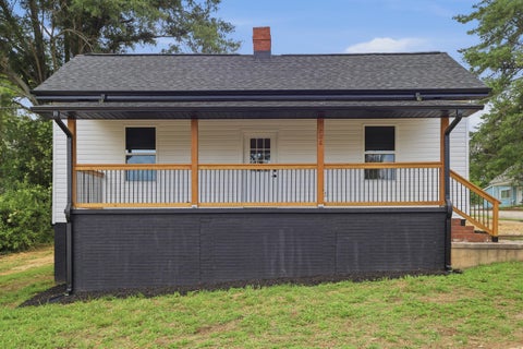 Homes For Sale - 706 Gray St Street<br/> Woodruff, SC 29388