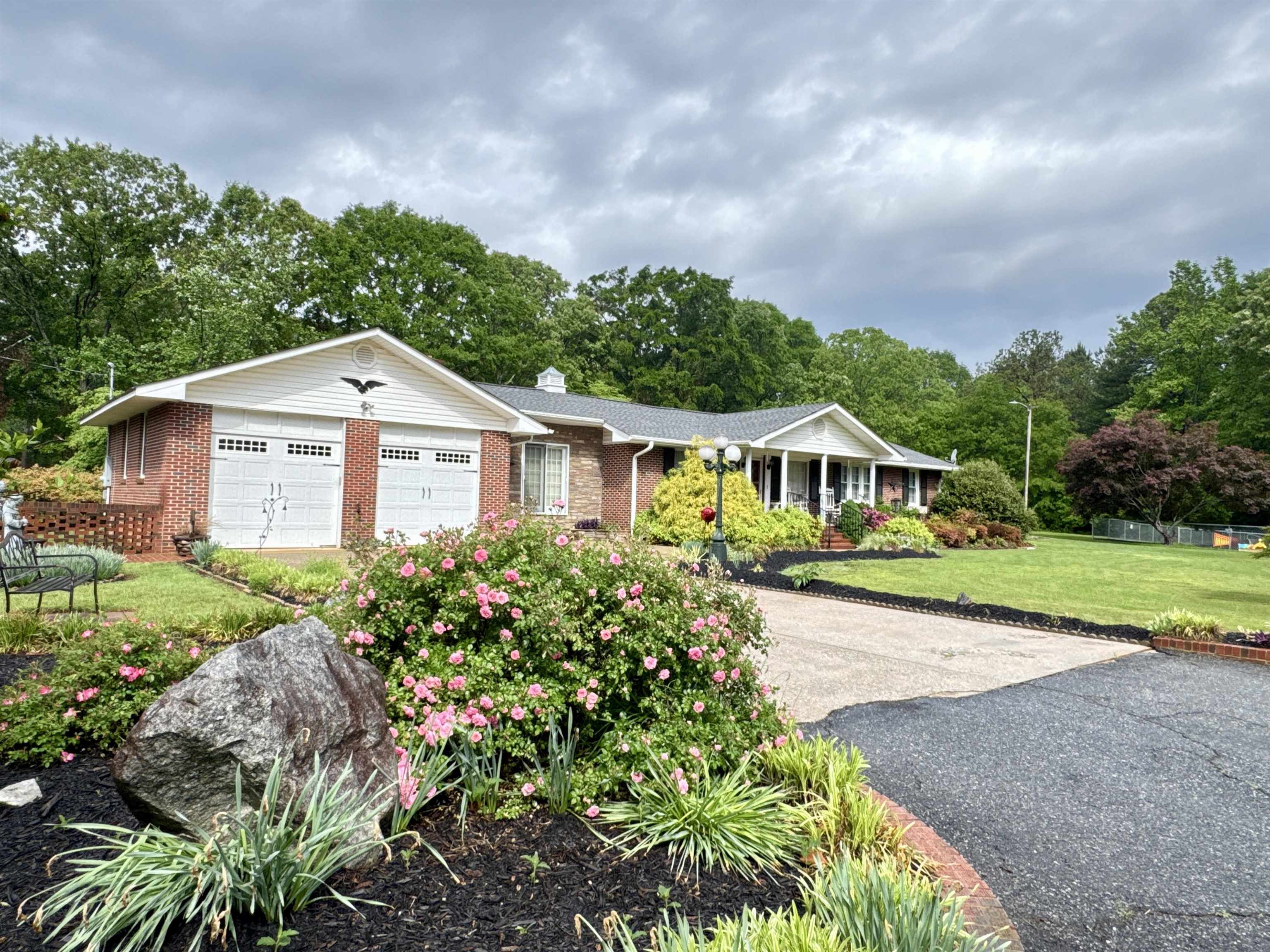 8627 Valley Falls Road, Boiling Springs, South Carolina image 3