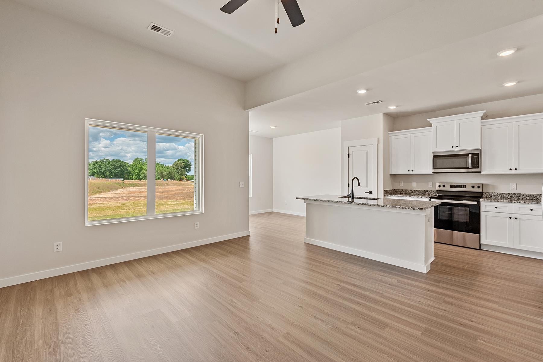 1213 Crested Iris Street, Moore, South Carolina image 4