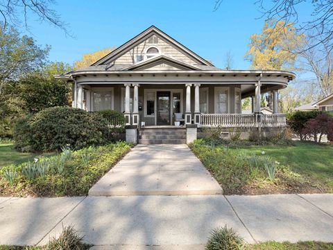 Homes For Sale - 422 South Limestone Street<br/> Cherokee County, Gaffney, SC 29340