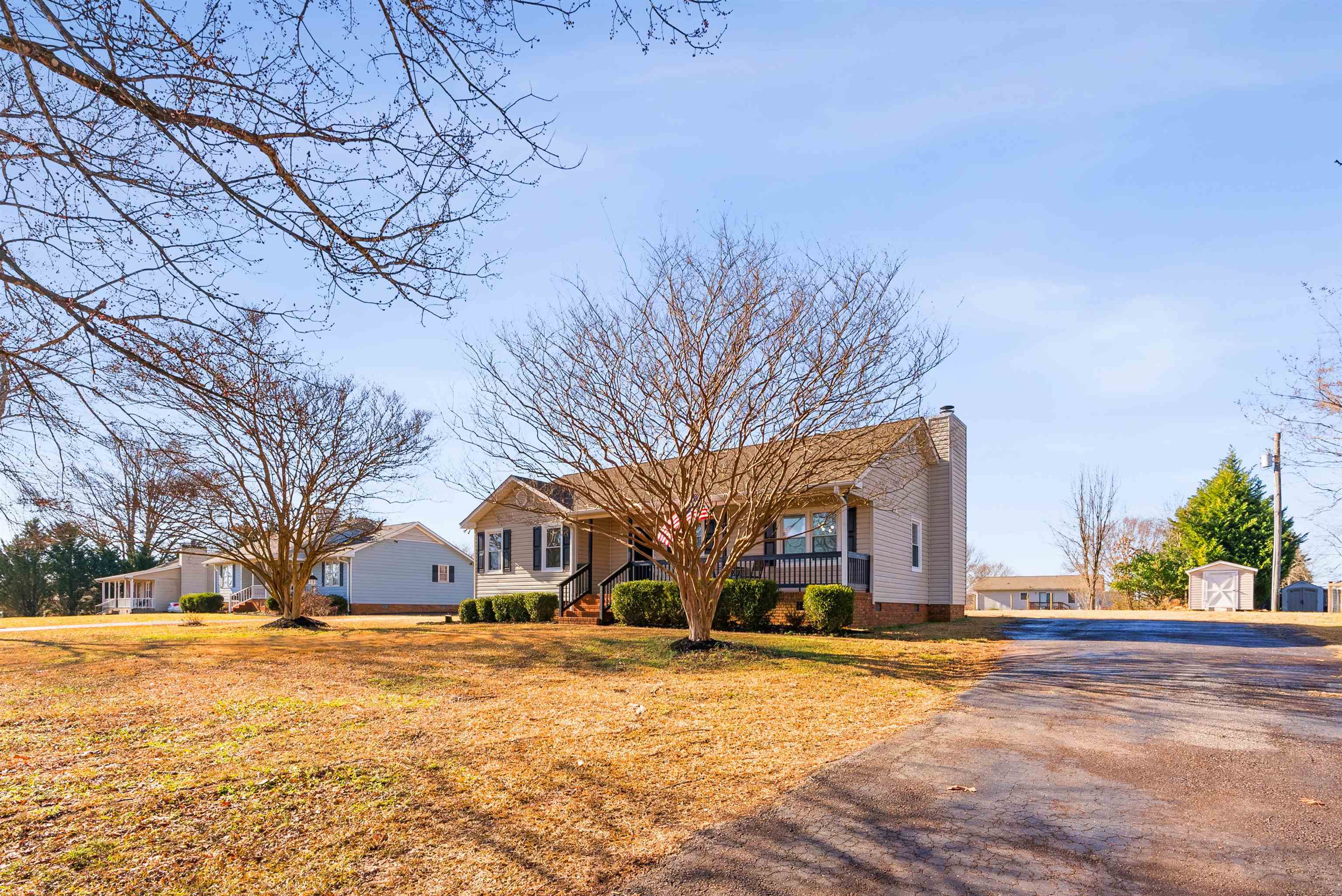 1828 John Dodd Road, Wellford, South Carolina image 4