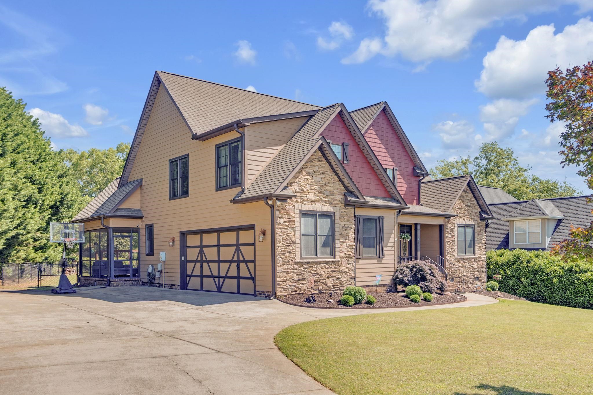 437 Copper Creek Circle, Inman, South Carolina image 2
