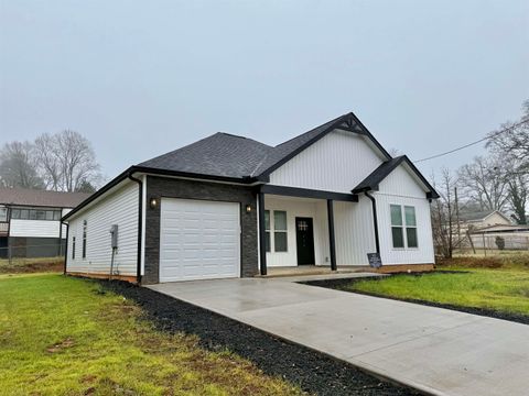 Homes For Sale - 476 Stewart St. St<br/> Spartanburg, SC 29306