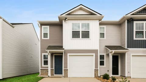 Townhouse For Sale - 772 Embark Circle<br/> Greenville County, Greer, SC 29651