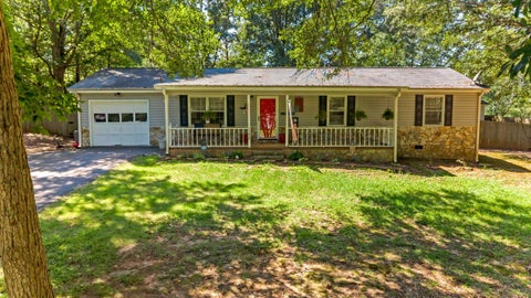Homes For Sale - 1175 Springdale Circle<br/> Boiling Springs, SC 29316