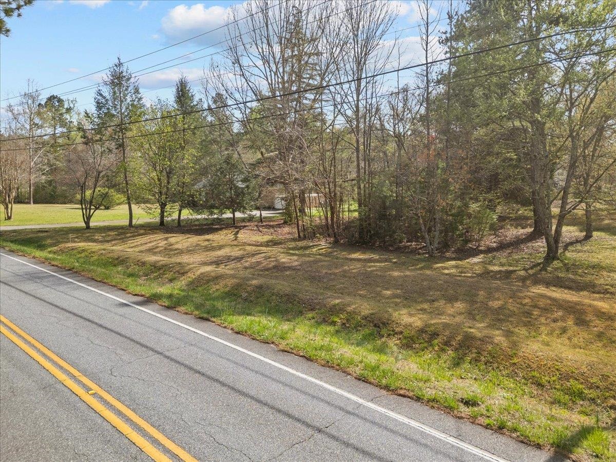 1254 Camp Creek Road, Taylors, South Carolina image 2