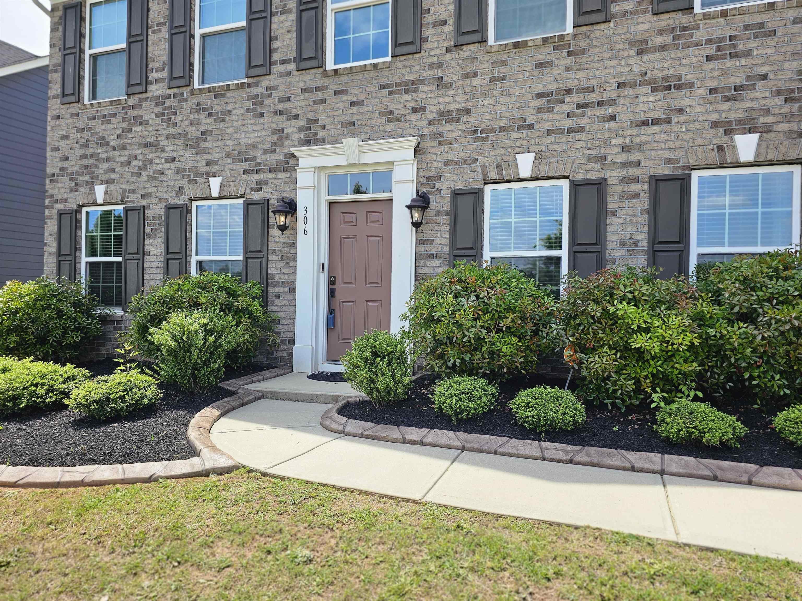 306 Spokane Drive, Greenville, South Carolina image 2