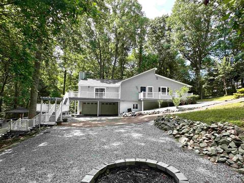 Homes For Sale - 150 Orchard Drive<br/> Inman, SC 29359