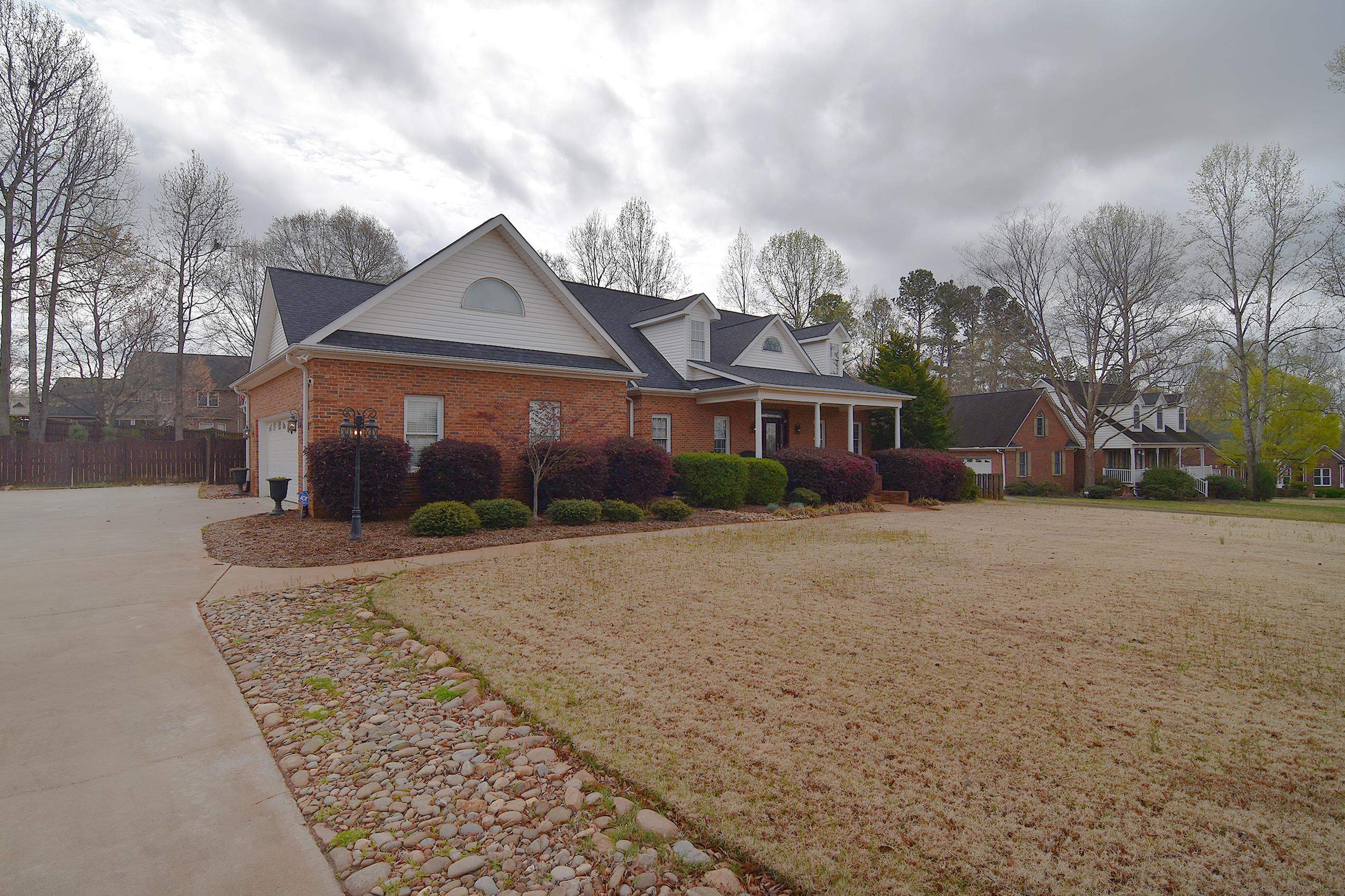 323 Fishermans Cove, Inman, South Carolina image 5