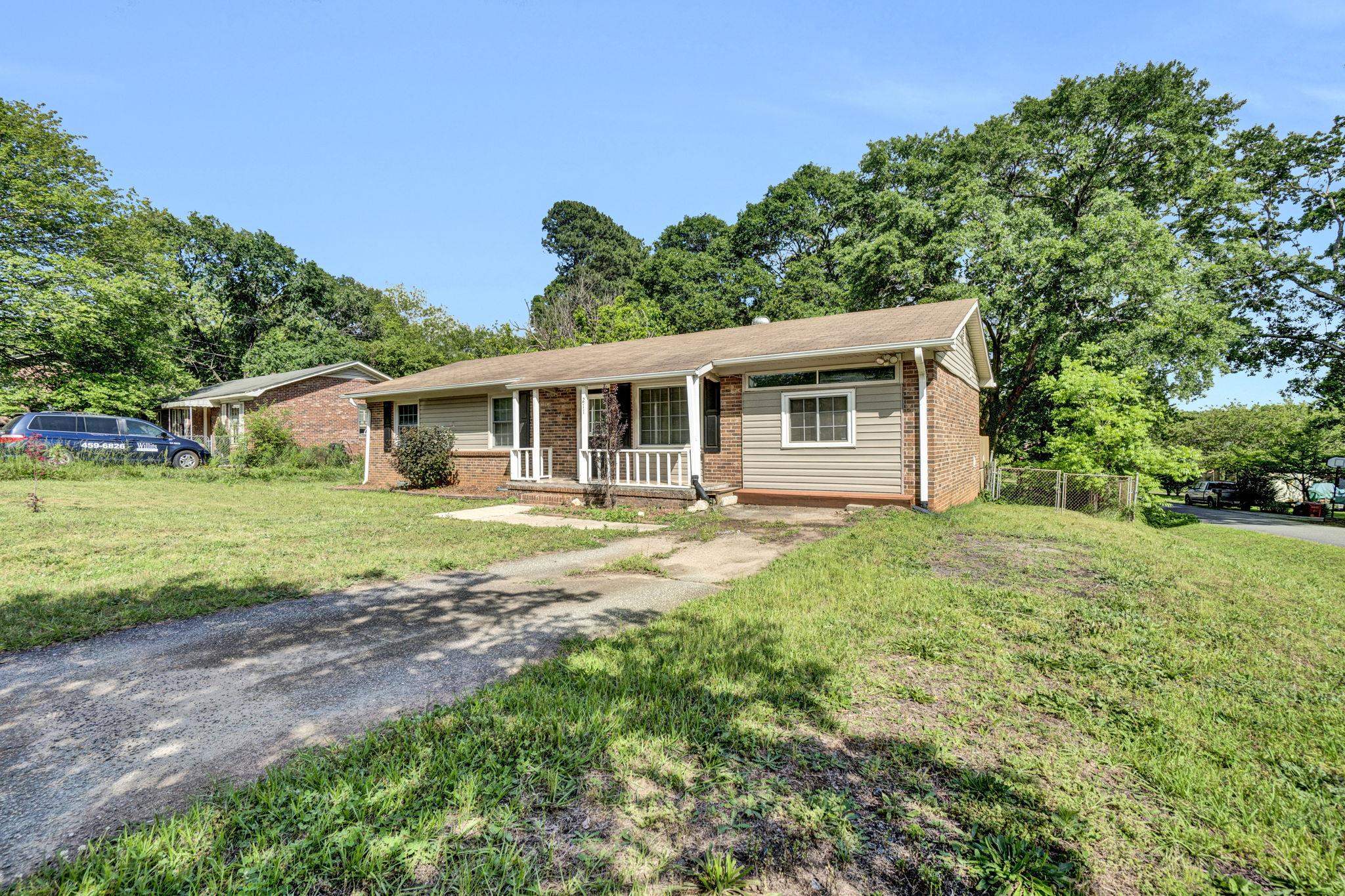 211 Skyline Road, Greer, South Carolina image 2