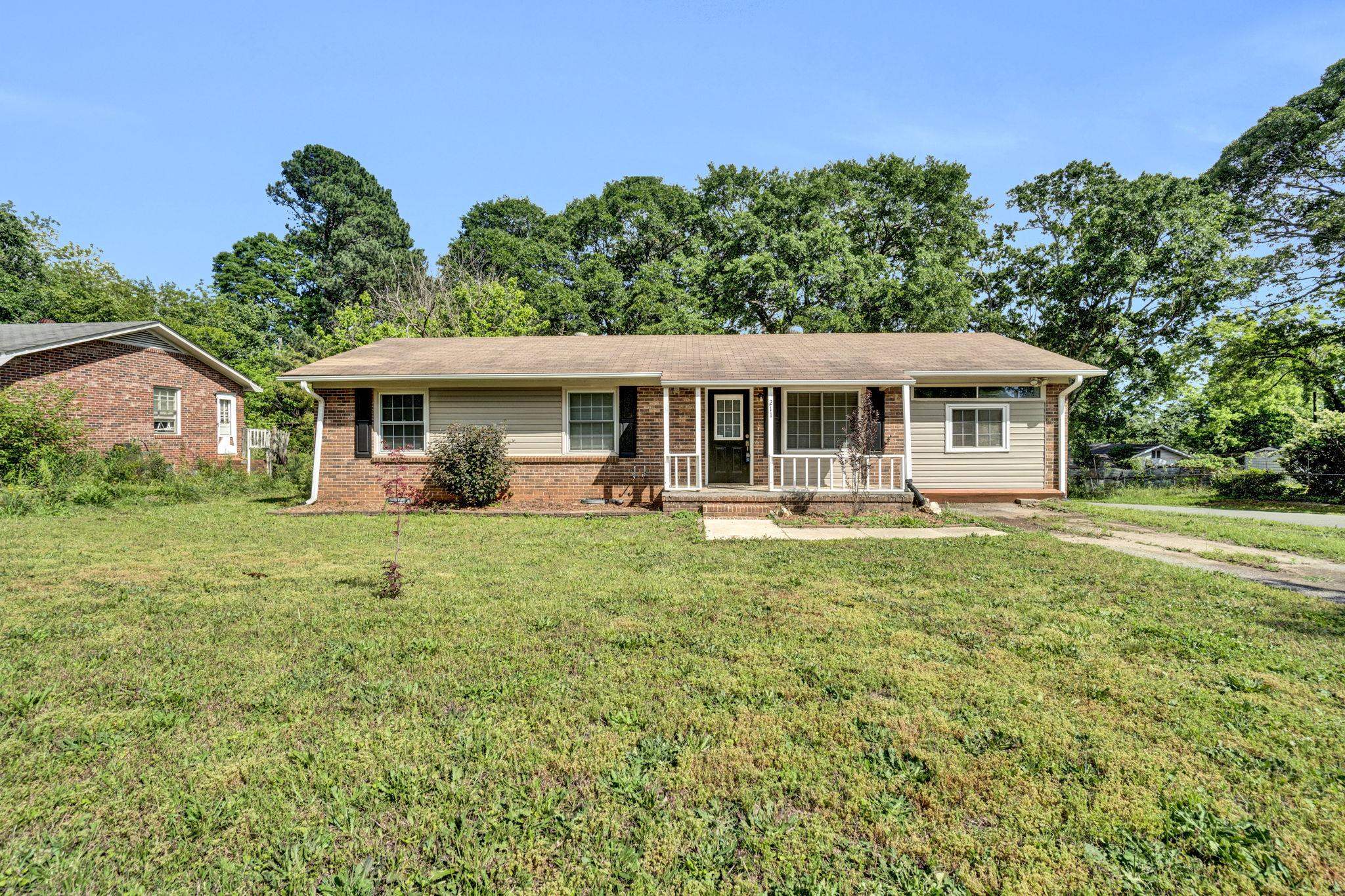 211 Skyline Road, Greer, South Carolina image 1