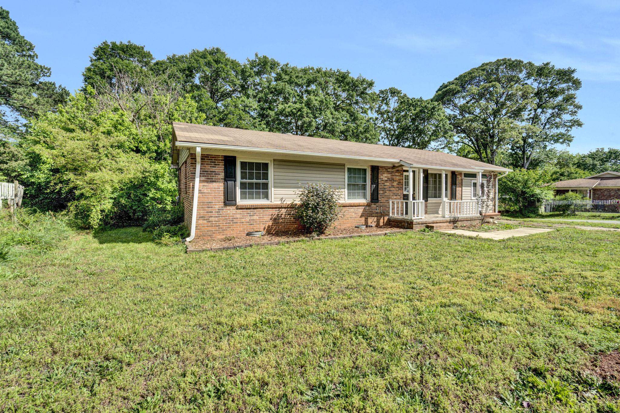 211 Skyline Road, Greer, South Carolina image 3
