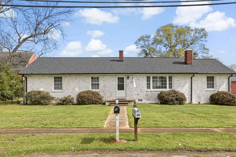 Homes For Sale - 109 Palmetto Street<br/> Cowpens, SC 29330