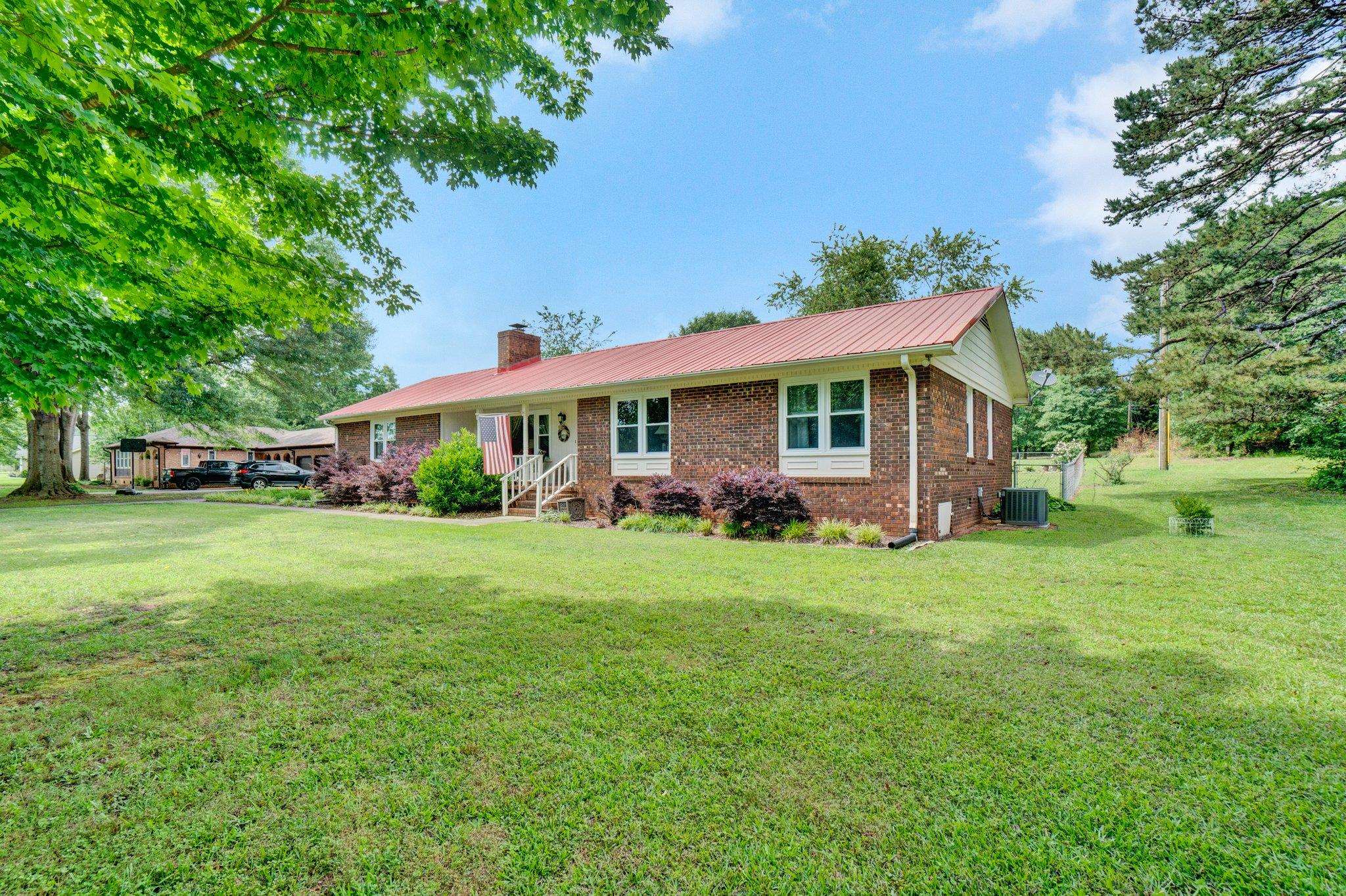 203 Ponder Road, Greer, South Carolina image 3